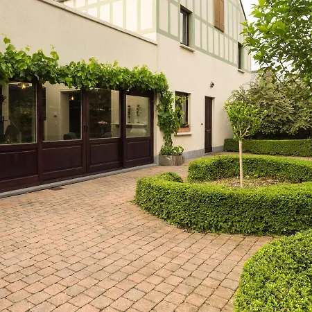 Manoir Thoveke Hotel